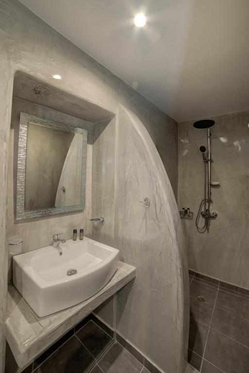 Remvi Suites Фиростефани Номер фото